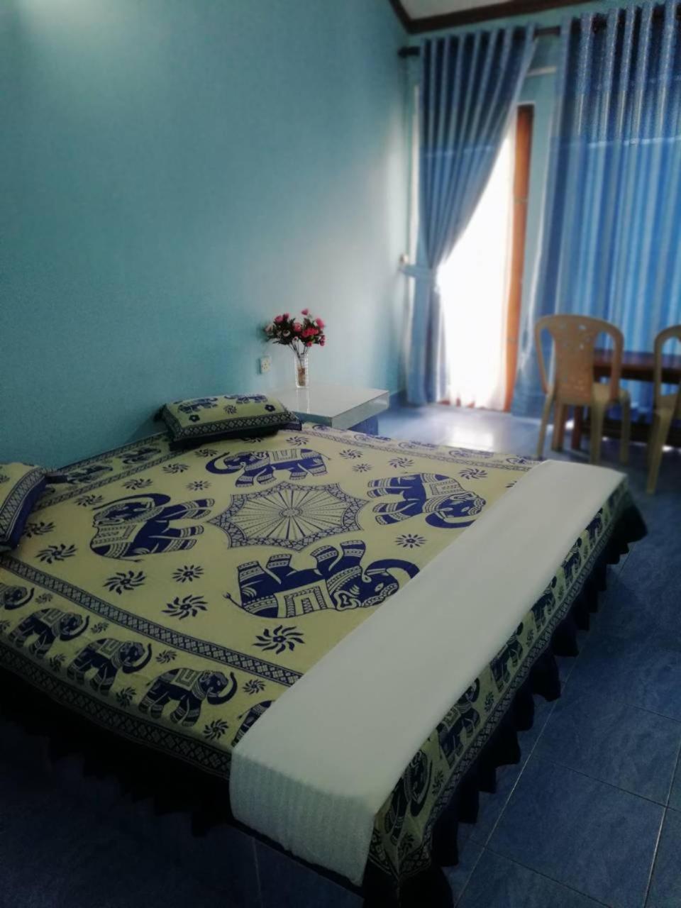 Ninnada Beach Hotel Marawila Bagian luar foto